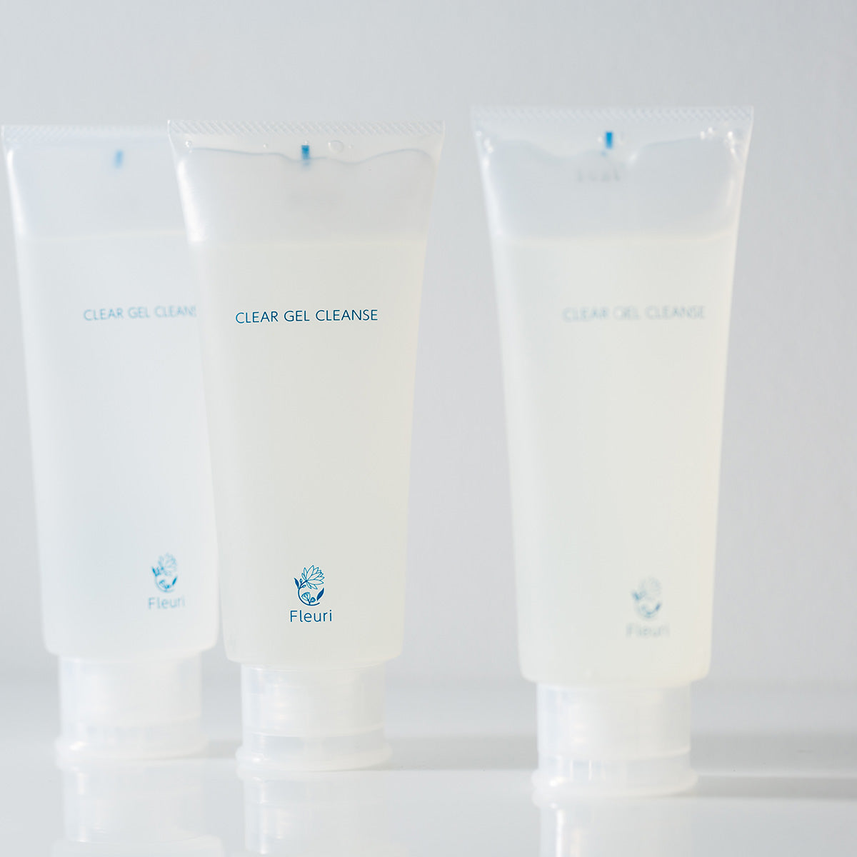 CLEAR GEL CLEANSE -Gentle Makeup Remover-